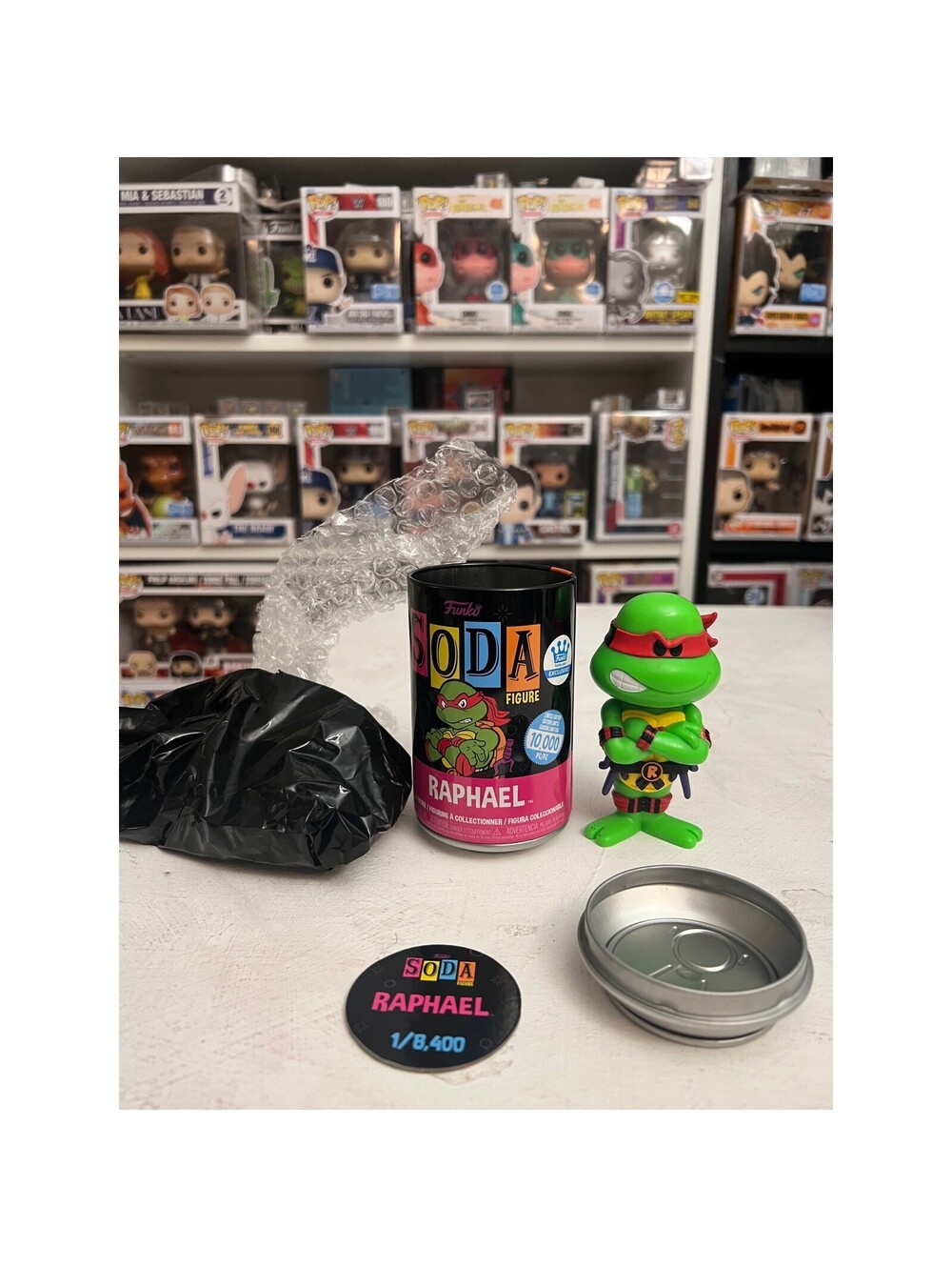 LE EXCLUSIVE BLACKLIGHT 8400 PIECE Raphael Funko Soda TMNT Teenage Ninja Turtles